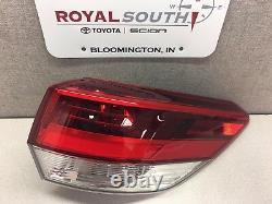 Toyota Highlander 2017 Right Rear Outer Tail Light Lamp Genuine OEM OE