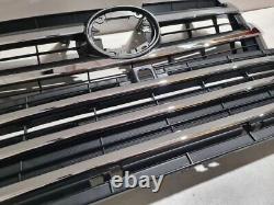 Toyota Highlander XU50 2018 Front bumper upper radiator grill 531120E220