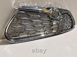 Toyota Highlander XU70 2022 Front bumper upper radiator grill 531010E330