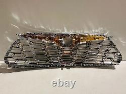 Toyota Highlander XU70 2022 Front bumper upper radiator grill 531010E330